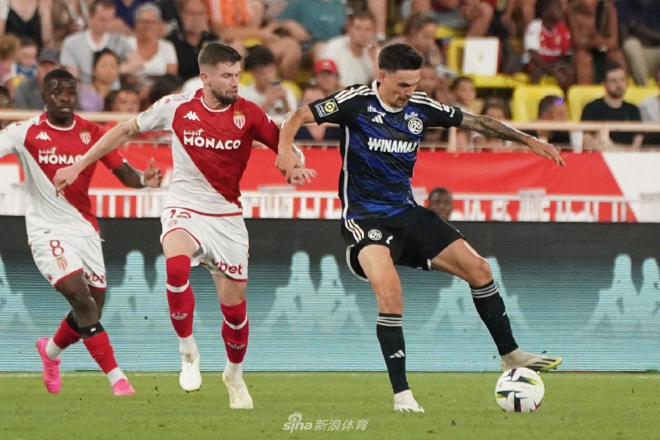 成绩之间的 成绩之间的