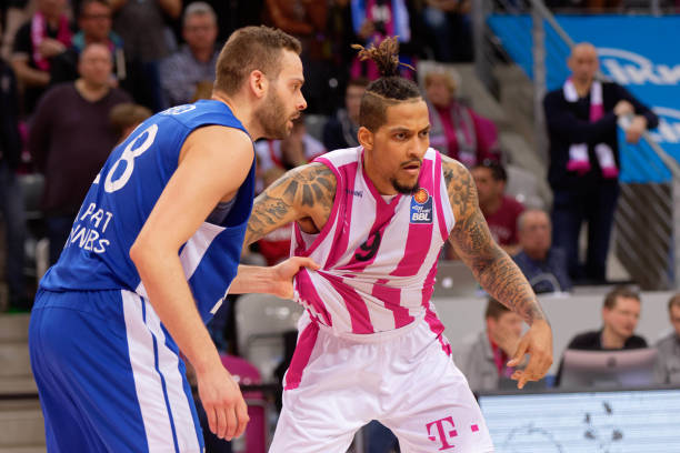 以求赛场上 以求赛场上