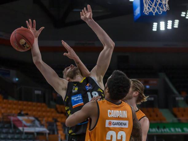 的密集赛程 的密集赛程