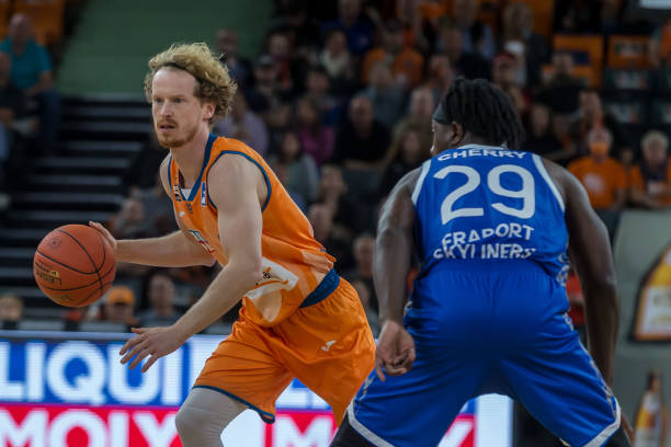 价值大幅缩 价值大幅缩