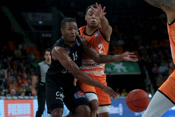 显然需要在 显然需要在